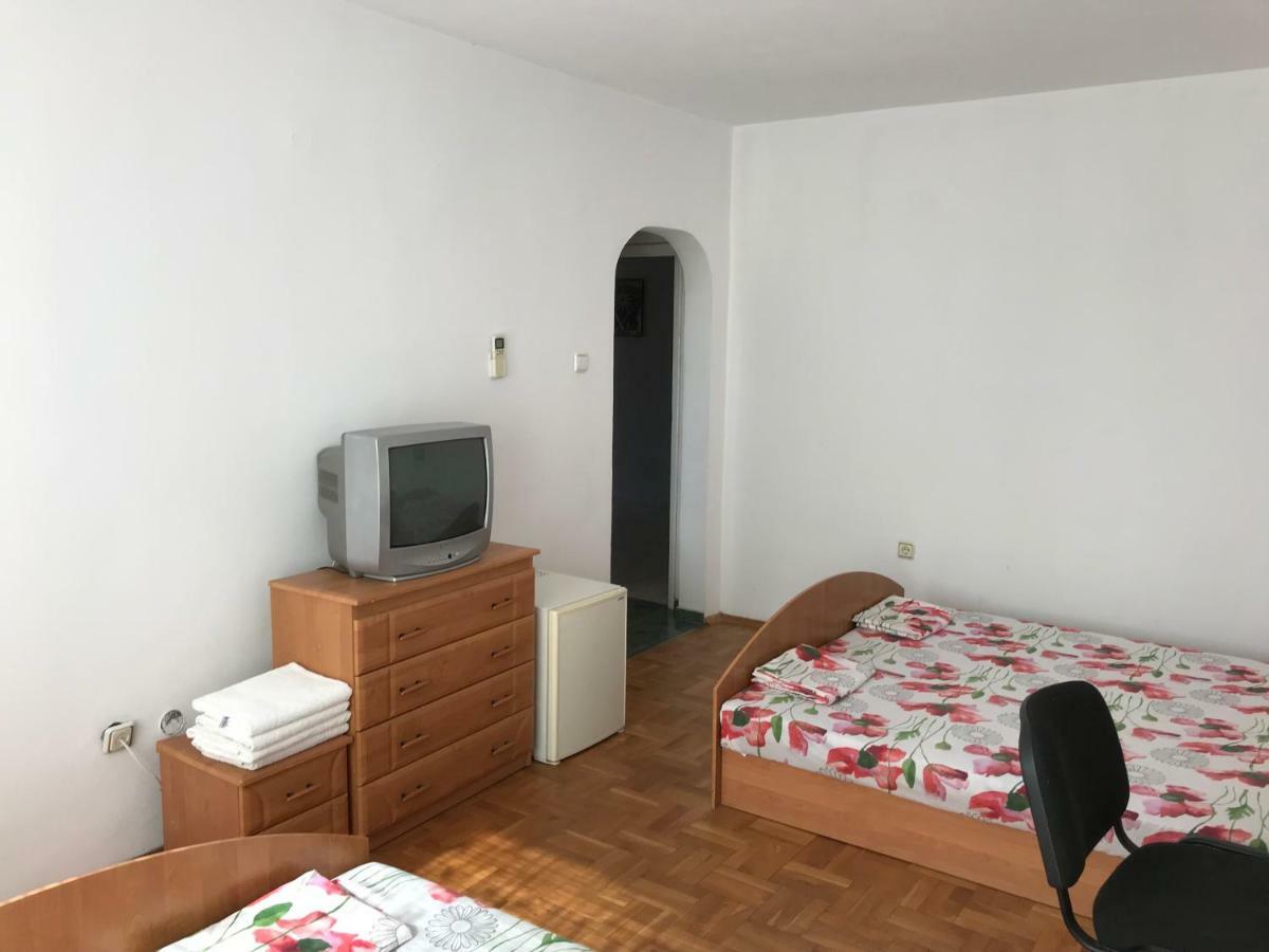Milena'S House Hotel Burgas Exterior foto