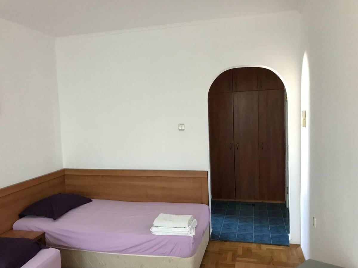 Milena'S House Hotel Burgas Exterior foto